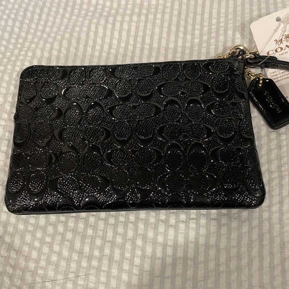 NWT! Coach sleek black wristlet - Picture 4 of 11